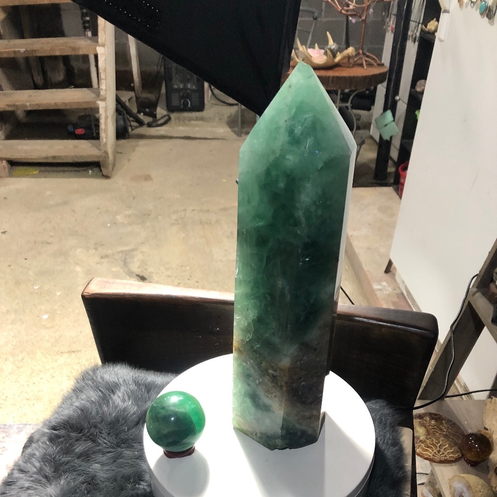 Fluorite green)tower sphere over 8lbs and 13 l